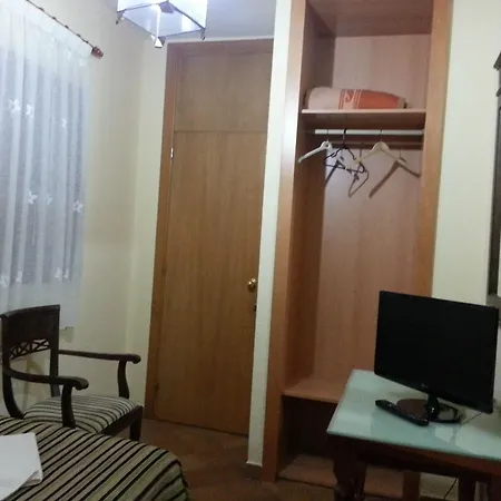 Hotel Almona 2*