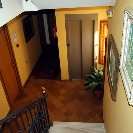Otel Almona