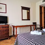 Almona Hotel 2*