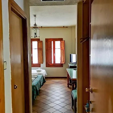 Almona Hotel