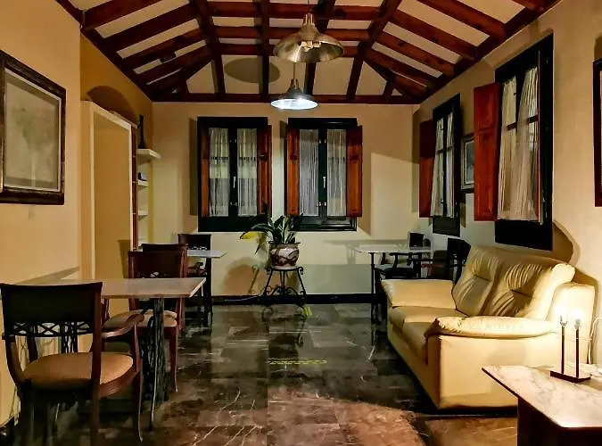 Hotel Almona 2*