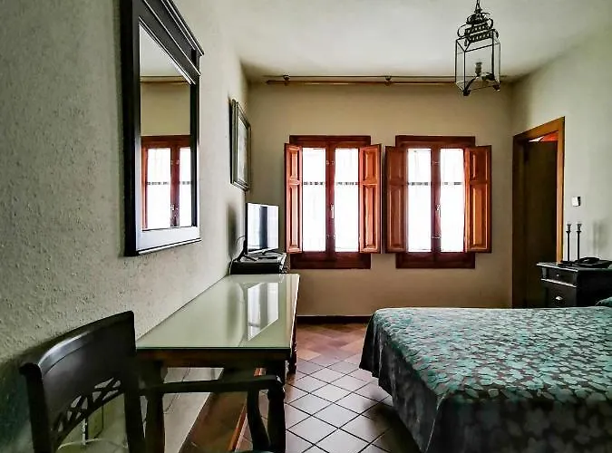 Hotel Almona