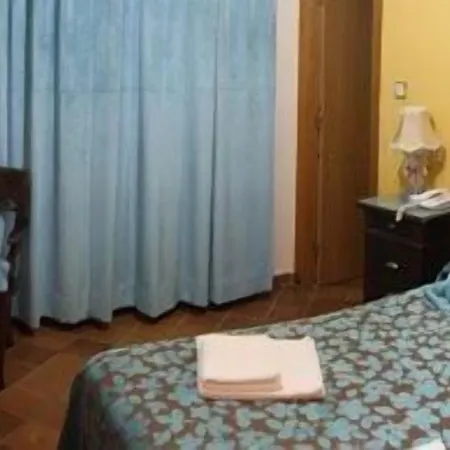 Отель Almona 2*
